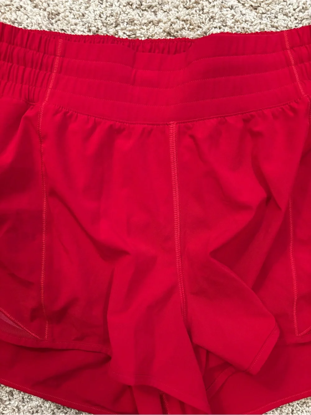 EUC! LULULEMON Hotty Hot low rise lined shorts. Size 10.